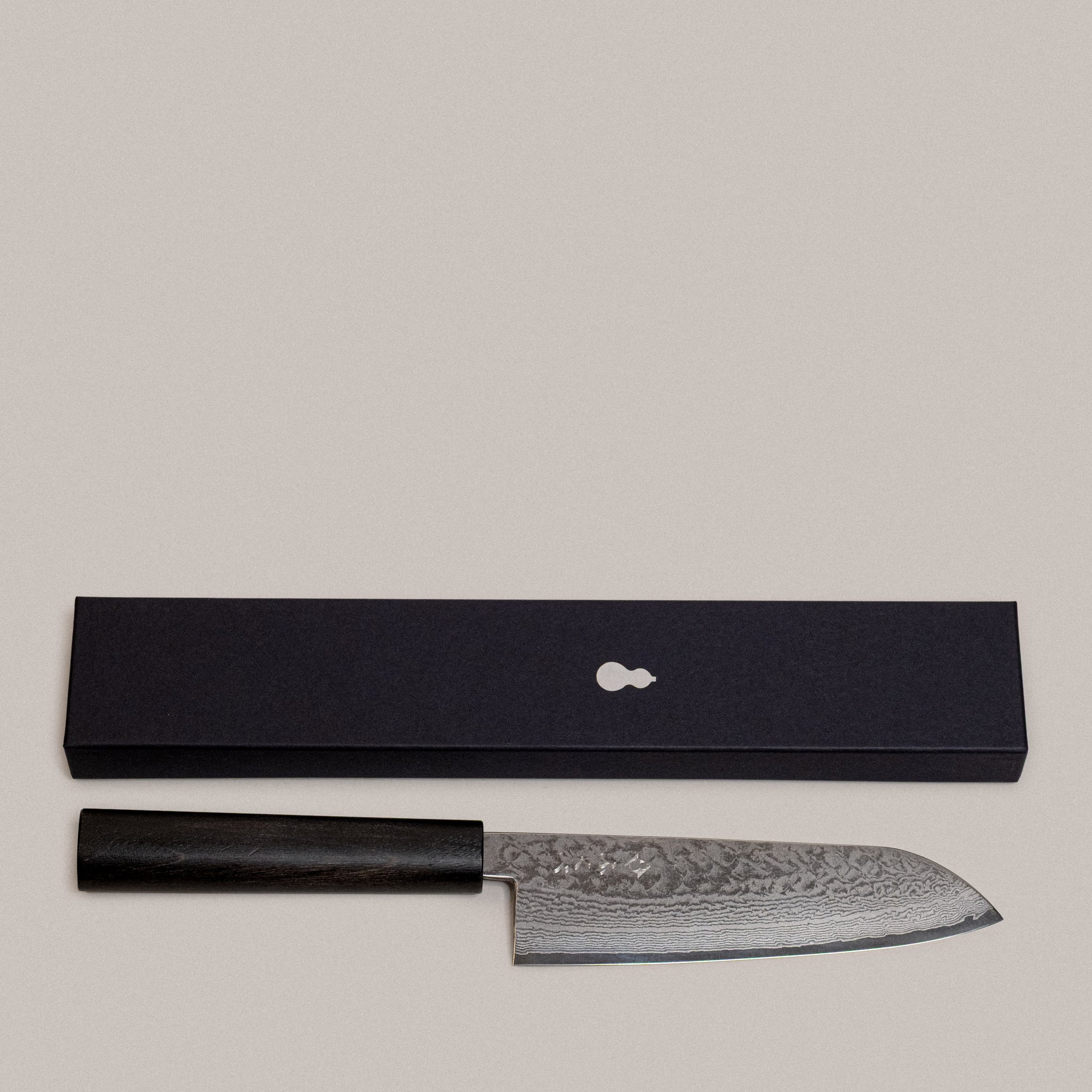 Couteau de cuisine Santoku en acier damas