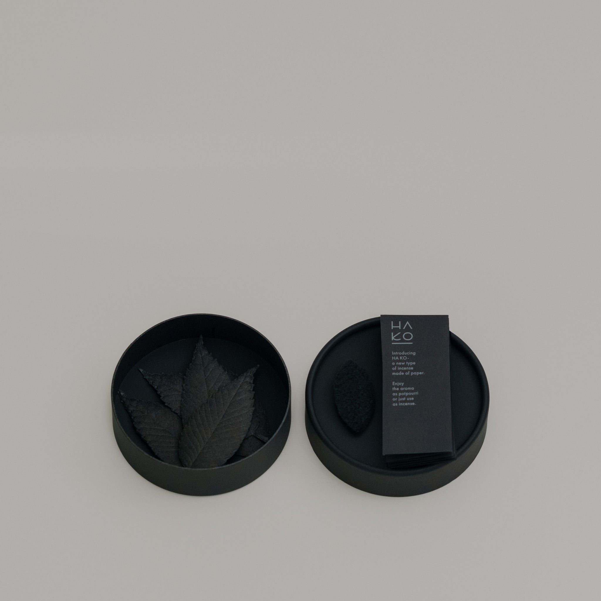 HA KO Incense – 6 Leaf Black Box