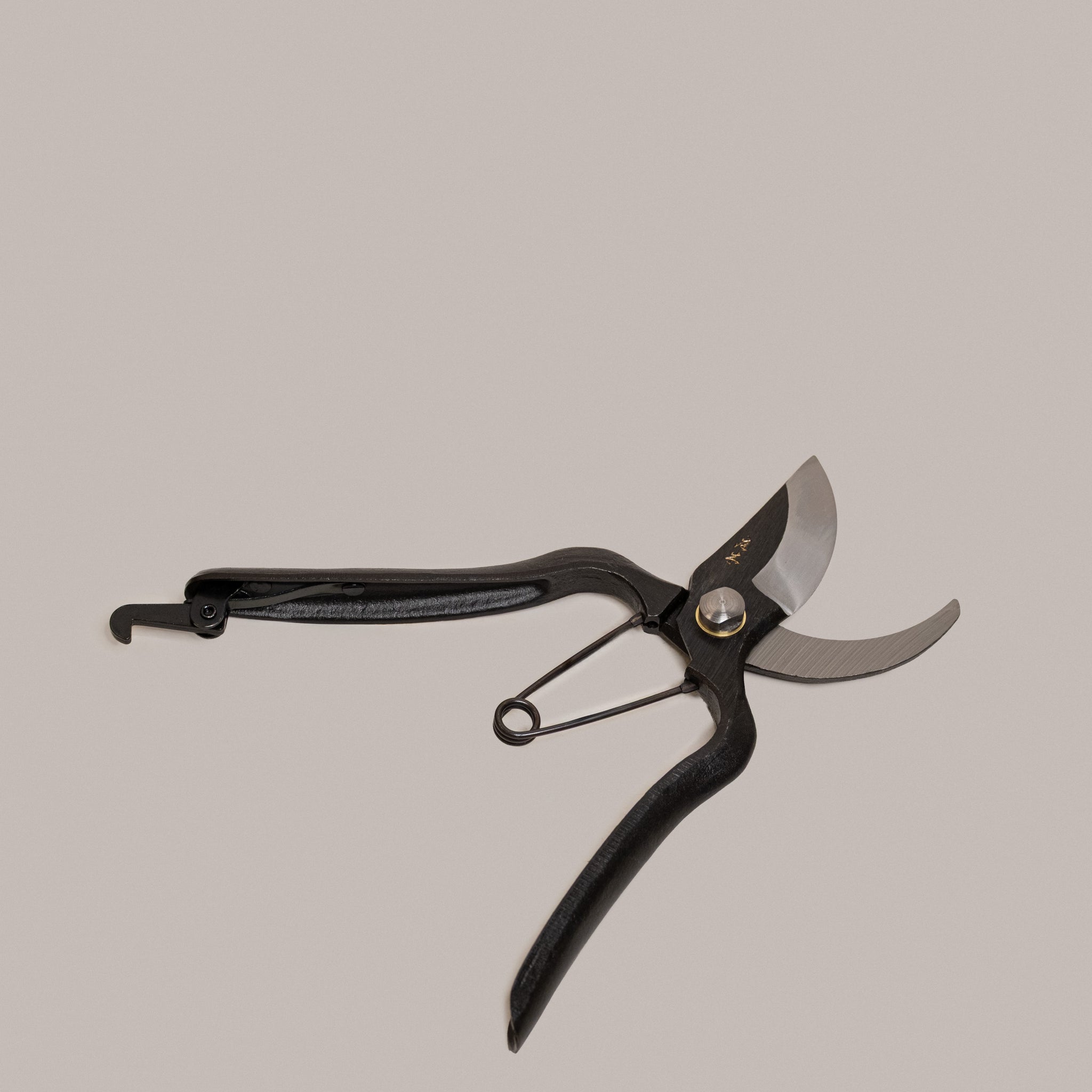 Sécateur en acier carbone Niwaki