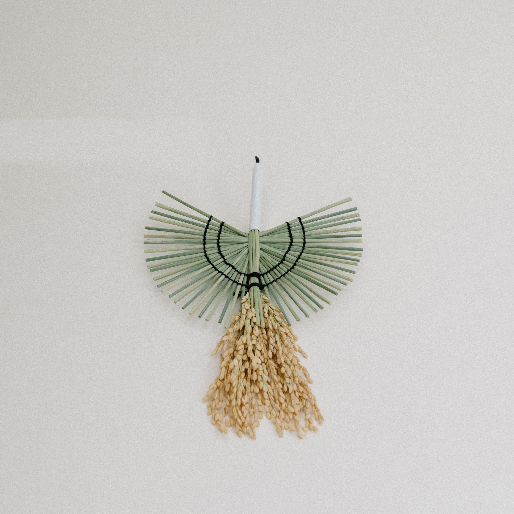 Woven Straw Wall Decoration – Crane